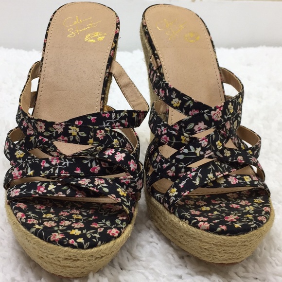 Colin Stuart Floral Wedge Sandal - Picture 7 of 8